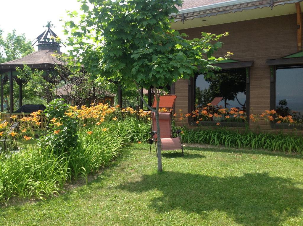 Auberge La Cote D'Or Petite-Riviere-Saint-Francois Esterno foto