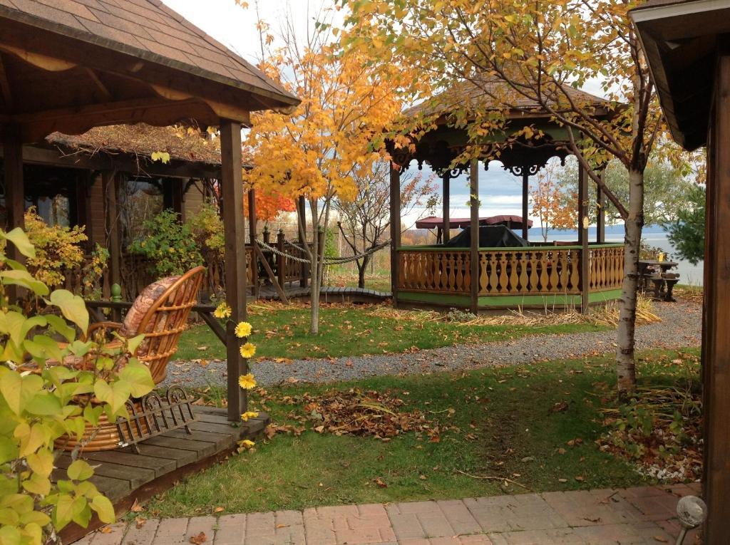 Auberge La Cote D'Or Petite-Riviere-Saint-Francois Esterno foto