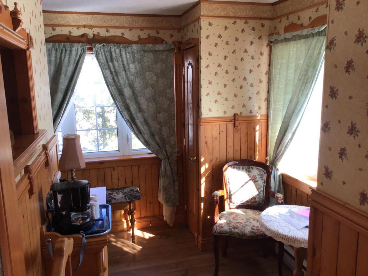 Auberge La Cote D'Or Petite-Riviere-Saint-Francois Esterno foto