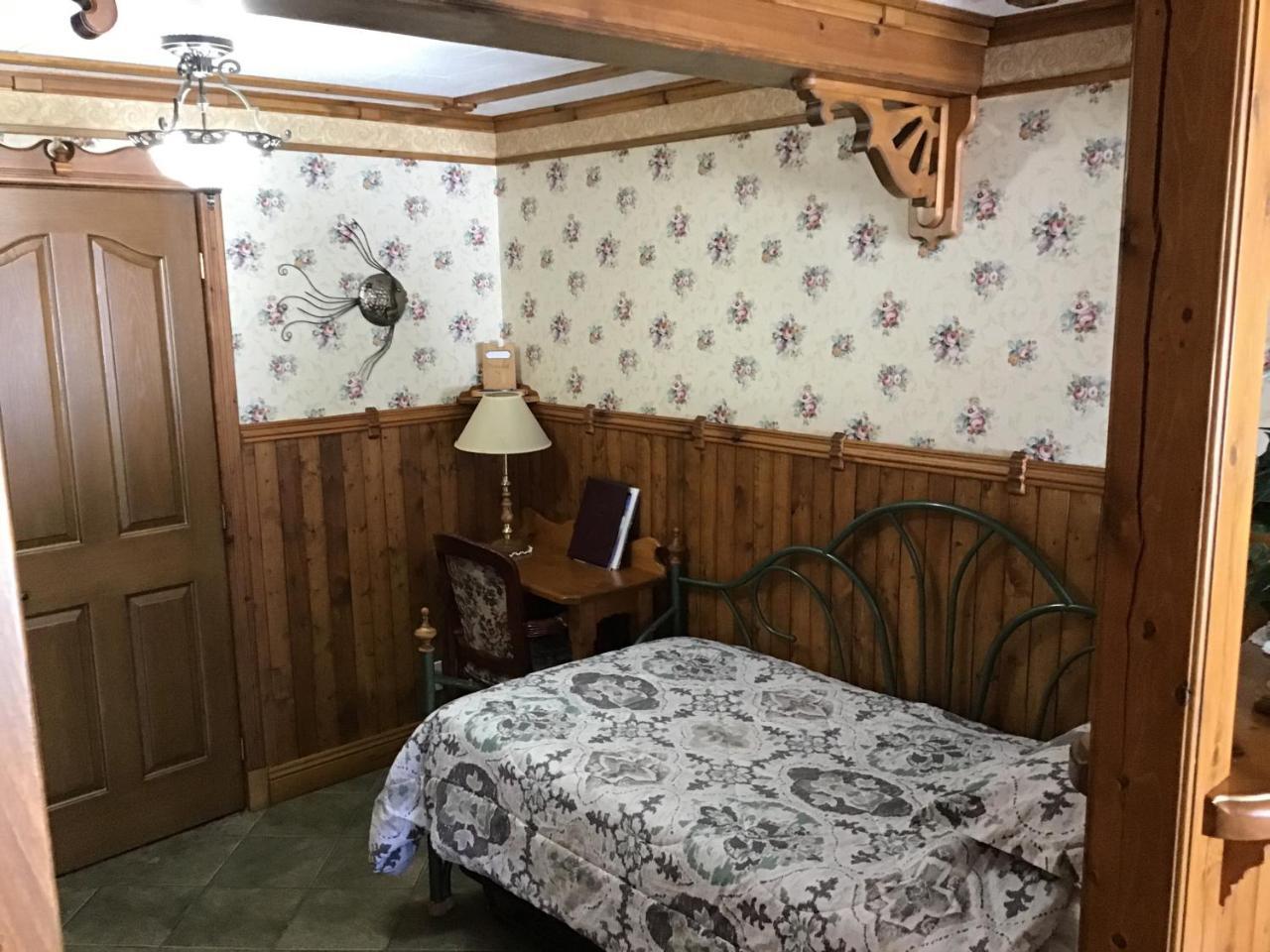 Auberge La Cote D'Or Petite-Riviere-Saint-Francois Esterno foto